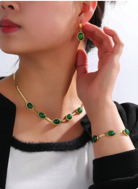 Green Crystal Pendant Necklace Set - Free Bracelet Earrings
